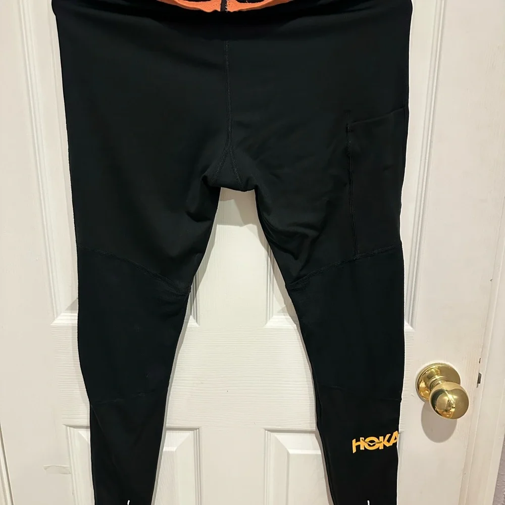 HOKA Women’s Black Leggings size M running tights - Picture 2 of 4